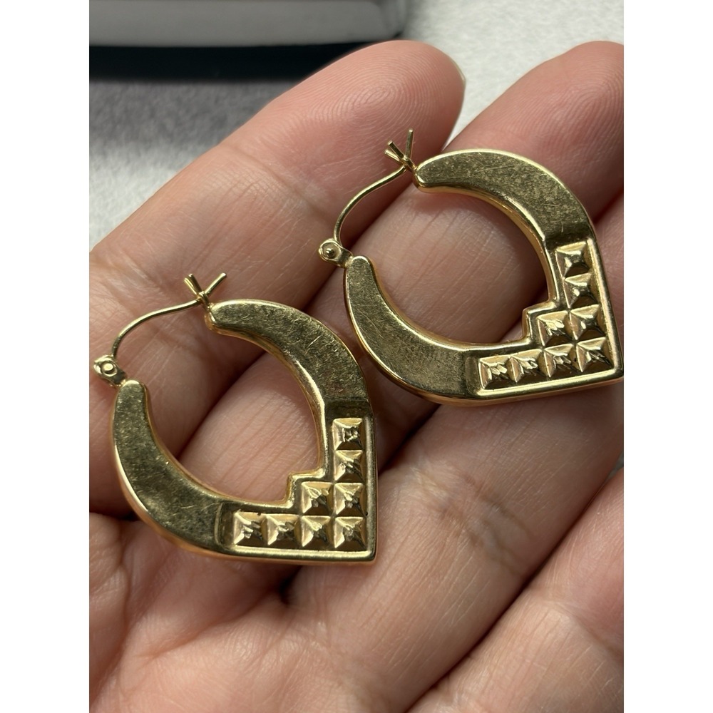 Vintage 14k Yellow Gold Hearts Hollow Hoop Earrings 3.2 Grams WITH DENTS